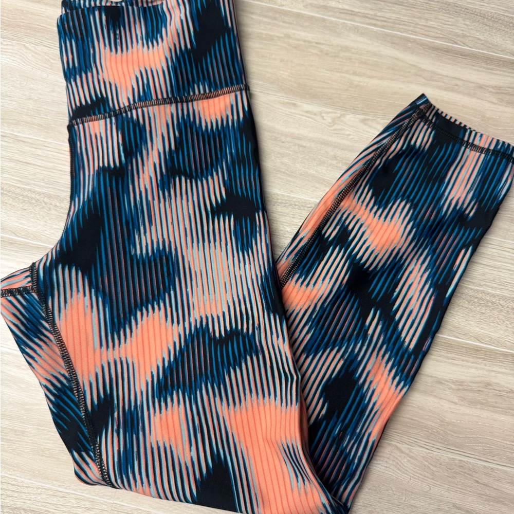 Under Armour Coral & Navy Compression Athletic Capris